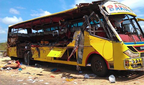 Baakulu bus that crashed head-on on the Jub-Nimule Highway, near Nesitu